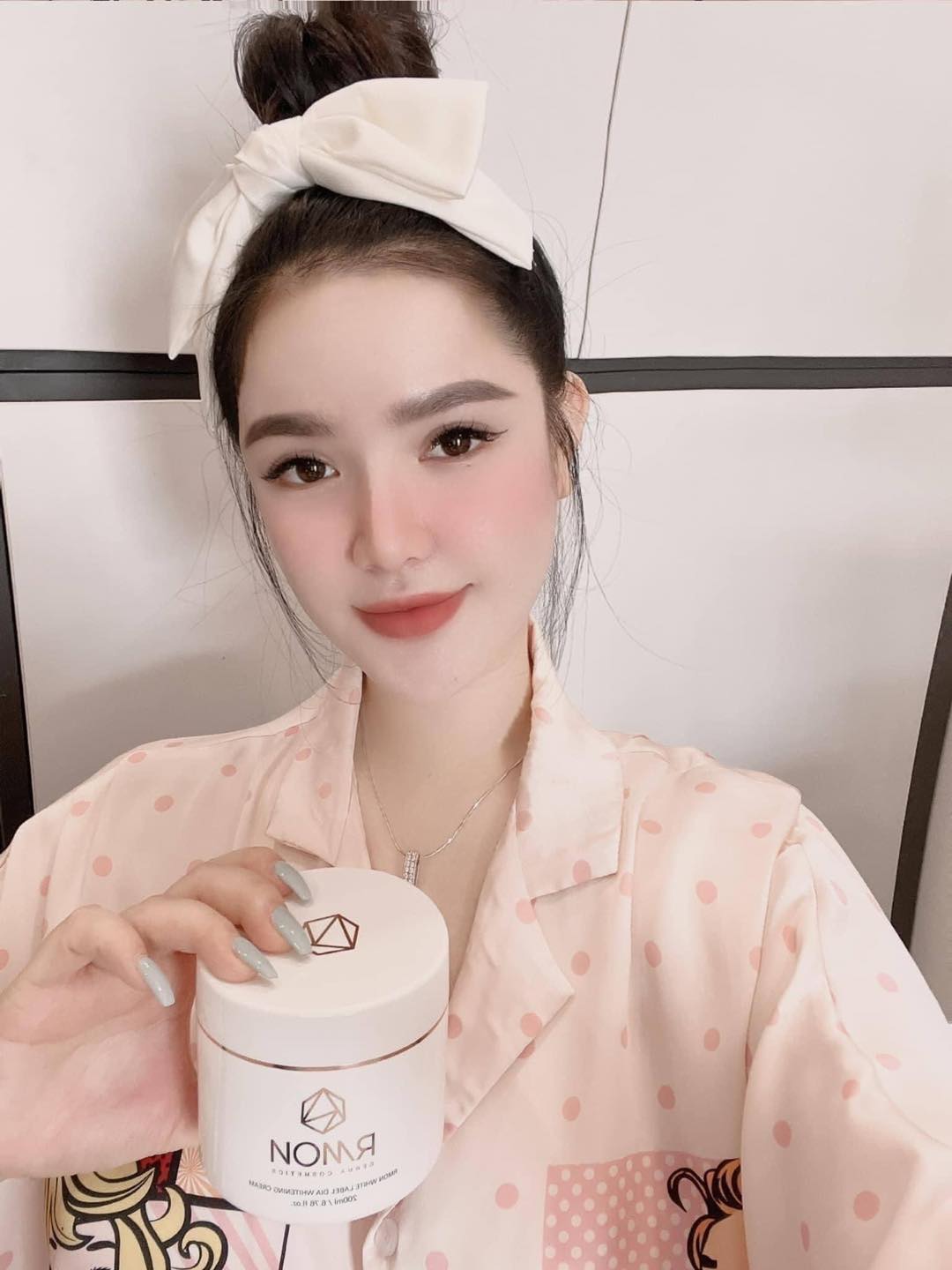 Hình ảnh khách hàng sau khi sử dụng kem body Rmon