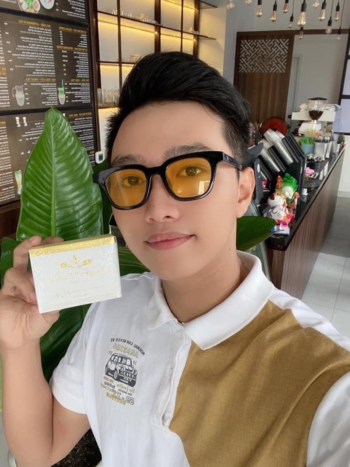 Khách hàng sử dụng kem X3 Luxury