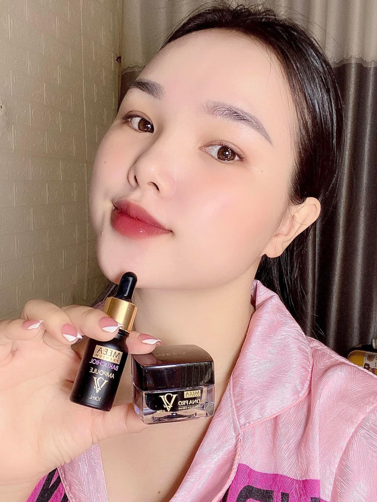 Hình ảnh review Combo Face cá hồi V2 và tinh chất Bakuchiol