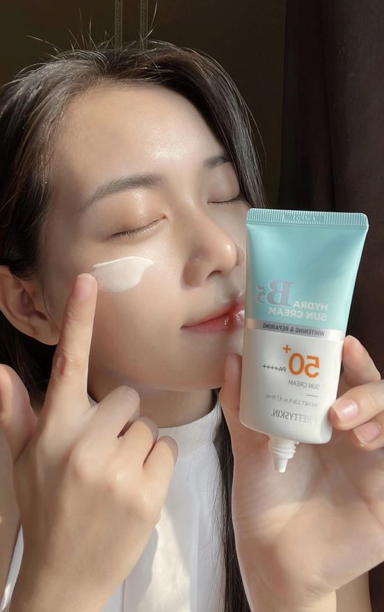 Review kem chống nắng B5 Pretty Skin từ người dùng