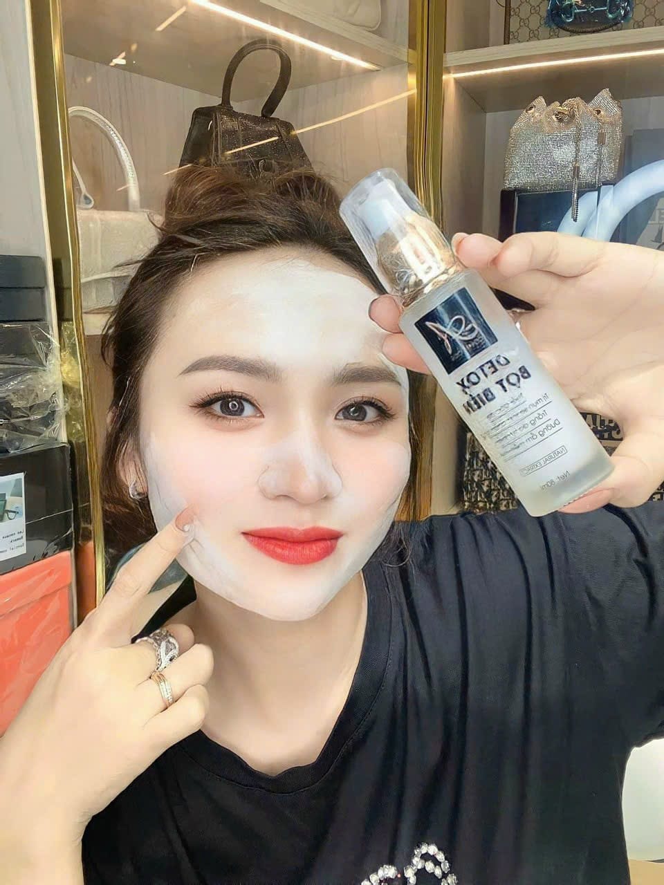 Hình ảnh review detox bọt biển từ khách hàng