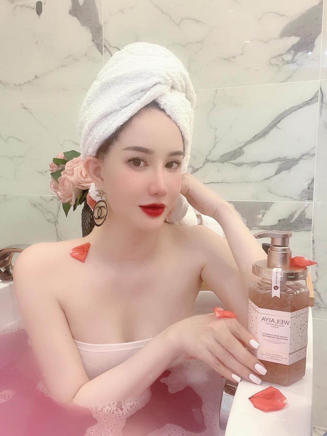 Cách sử dụng sữa tắm Weilaiya hiệu quả