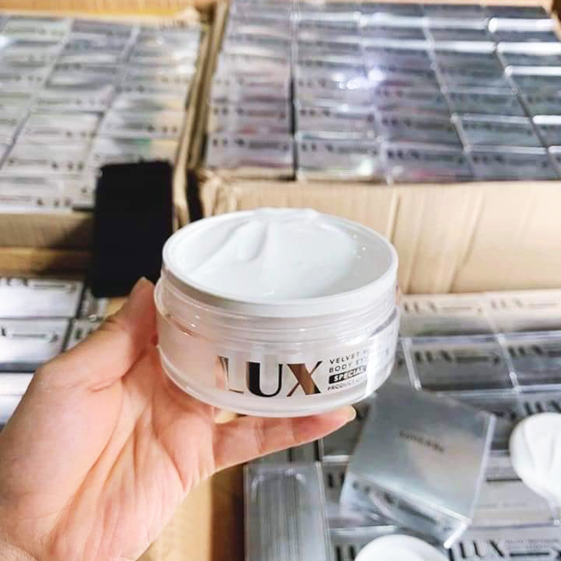 Chất kem của body Lux