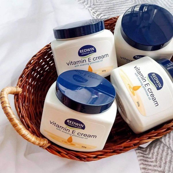 Kem Dưỡng Da Vitamin E Redwin