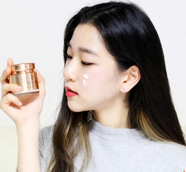 Hướng dẫn sử dụng kem cá hồi Hàn Quốc