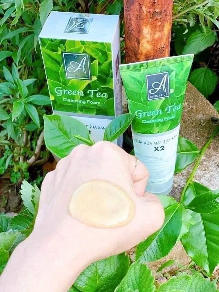 Làn da thường xuyên tiếp xúc với ánh nắng và môi trường ô nhiễm