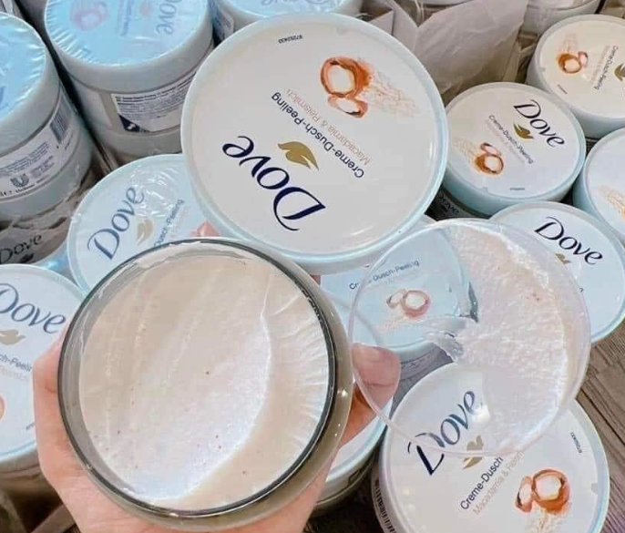 Sản phẩm có thành phần hoàn toàn lành tính, dịu nhẹ không hề gây tình trạng kích ứng da