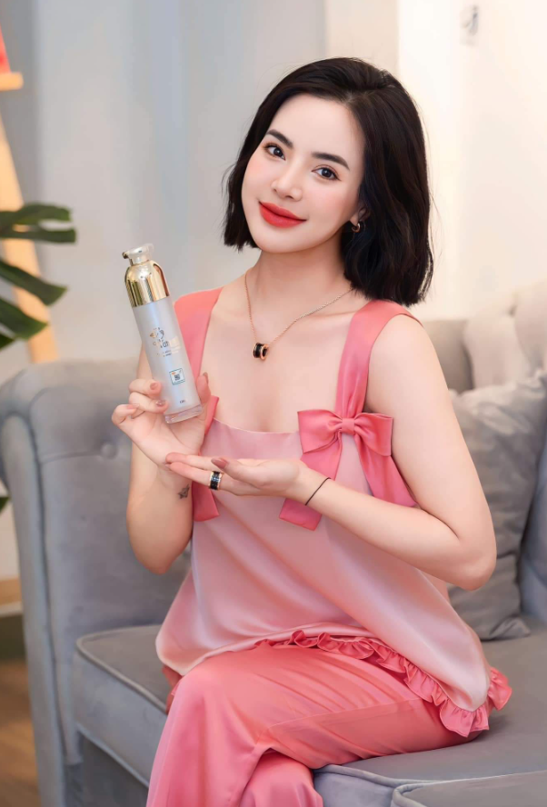 Review Tinh Chất Vệ Sinh Evamost