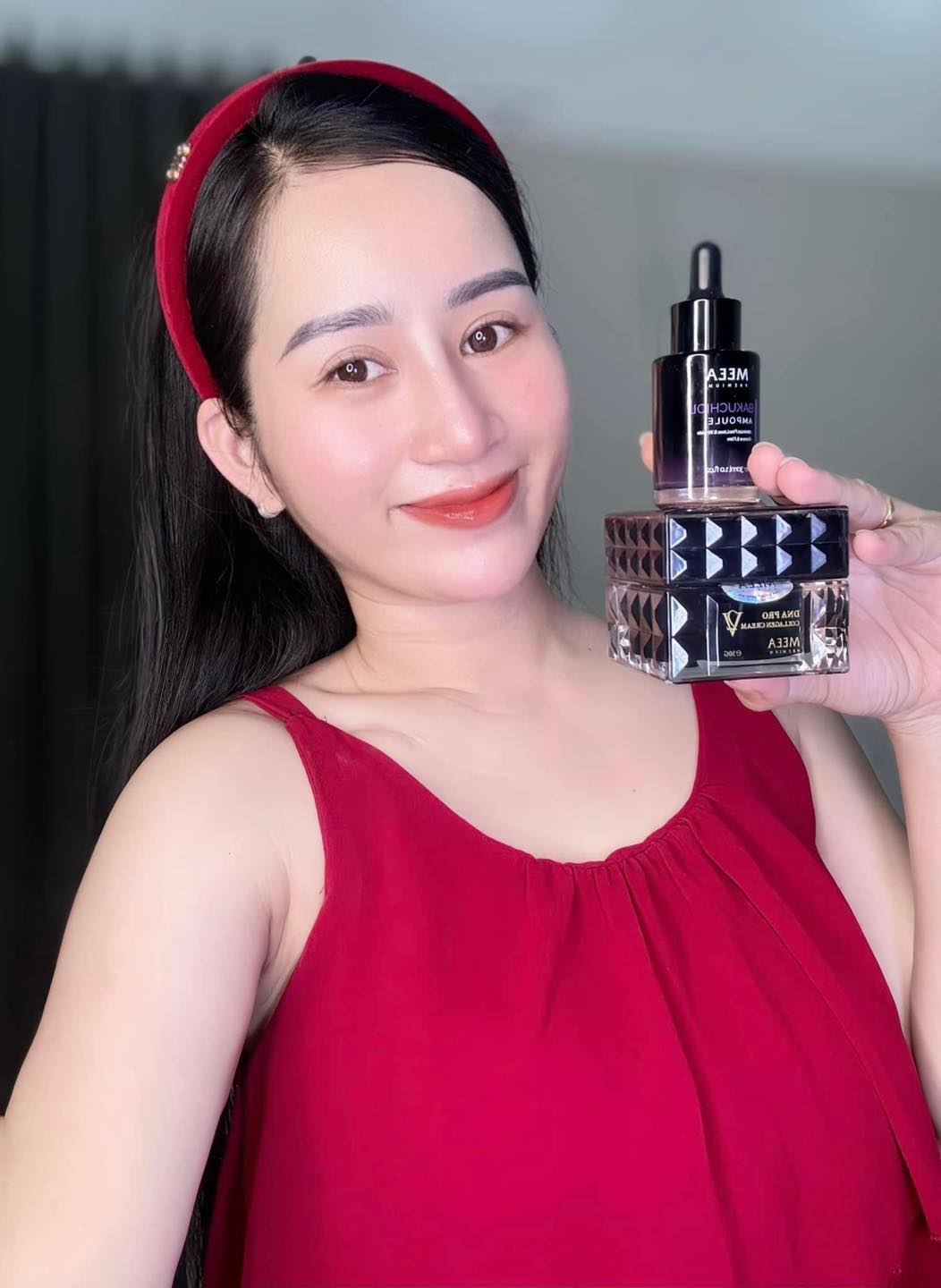 "Trẻ Hóa Da Với DNA Trứng Cá Hồi Trong Kem Face Cá Hồi V2"