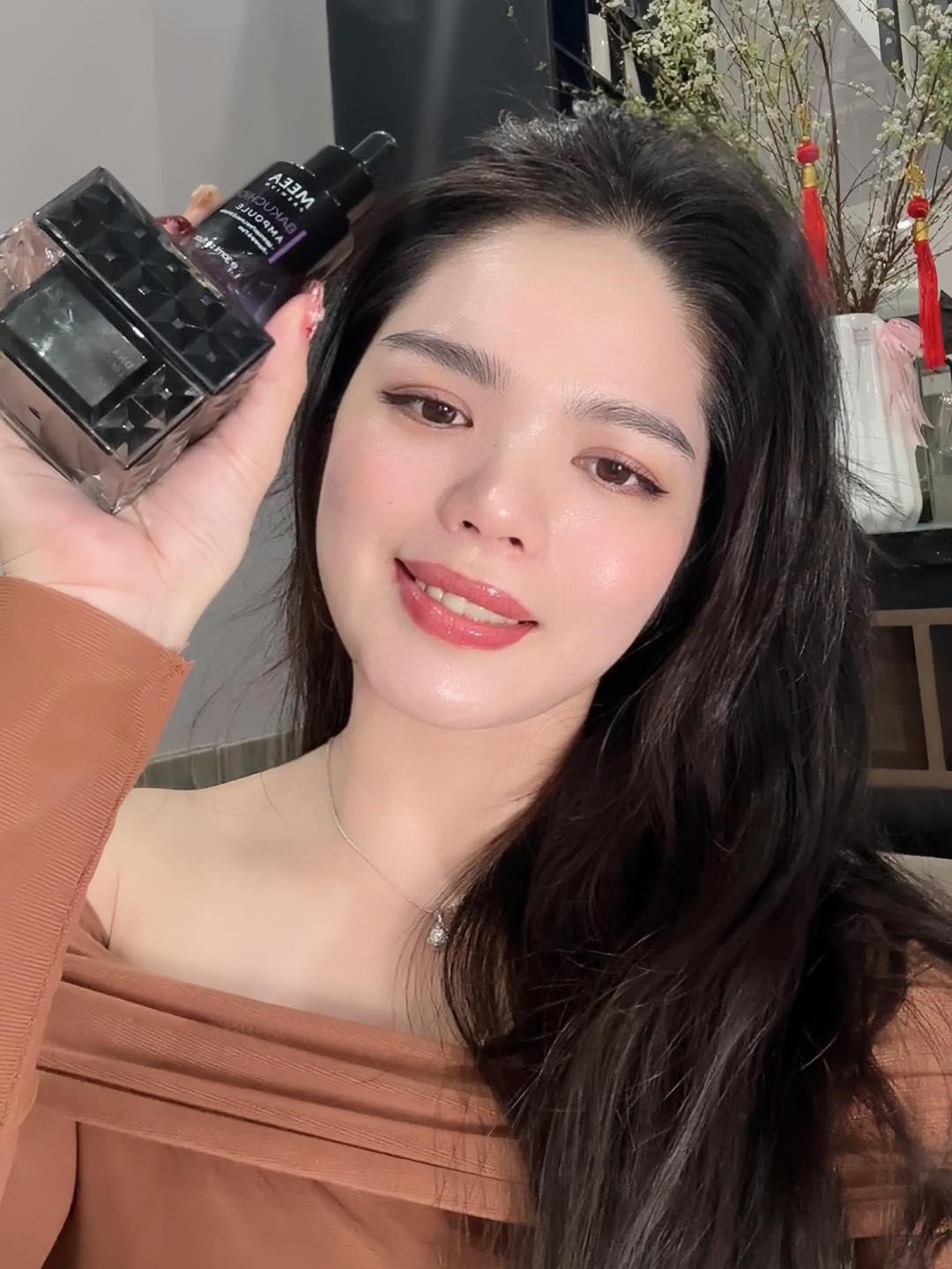 "Làn Da Sáng Mịn Nhờ Kem Face Cá Hồi V2"