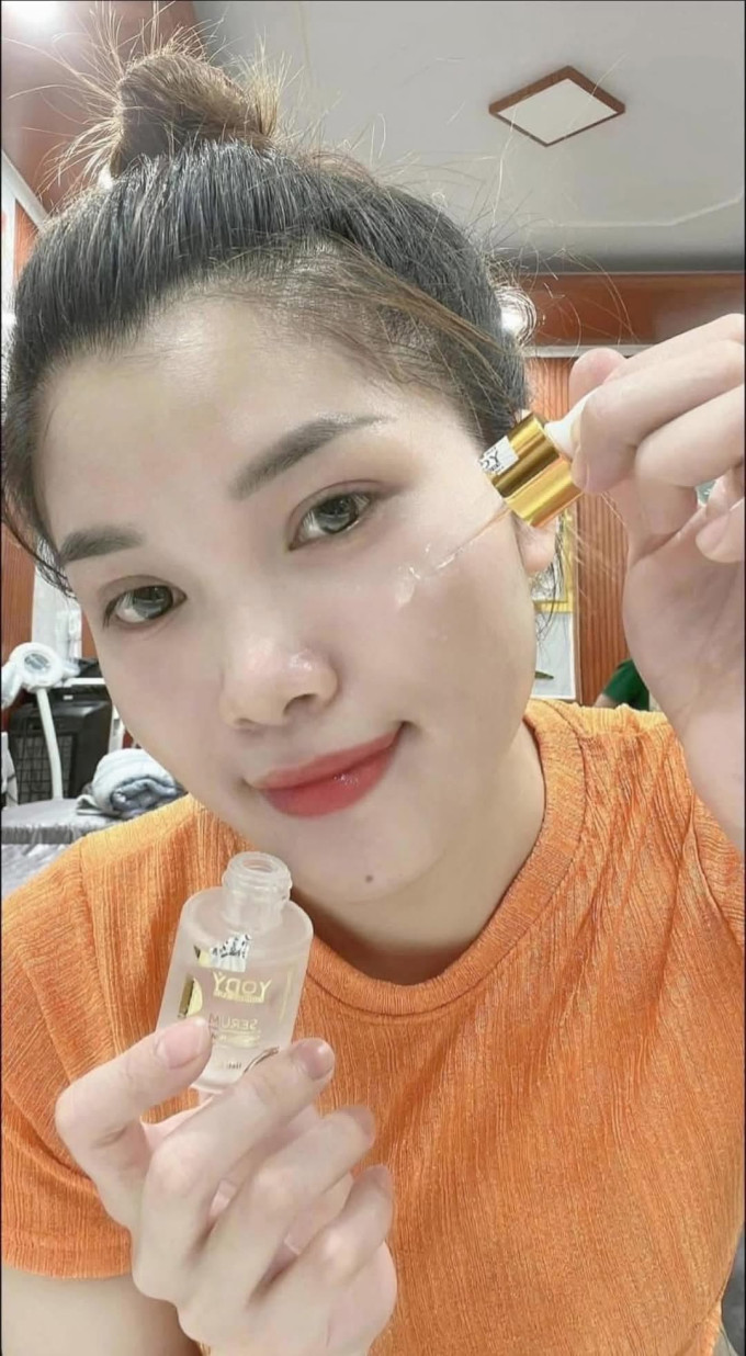 Serum cấp ẩm phục hồi da yếu