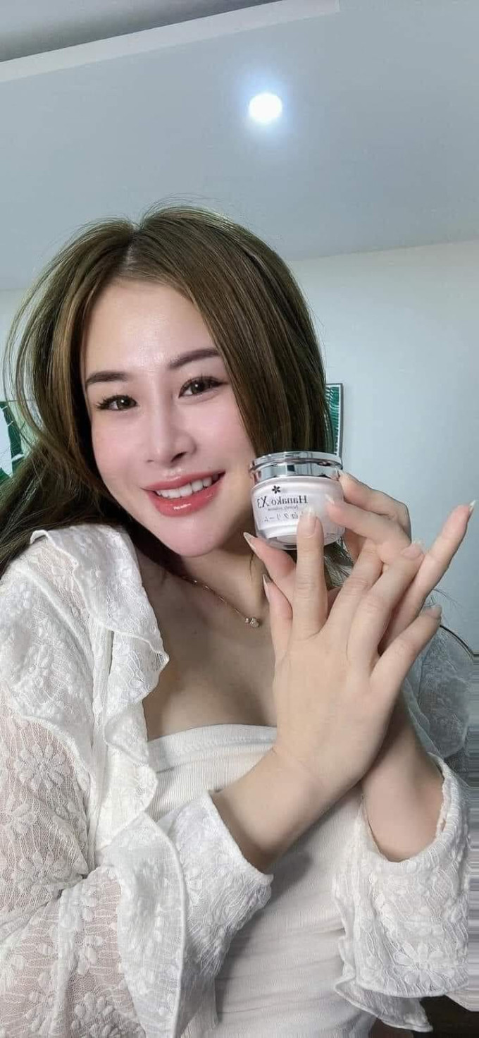 Hanako X3 chính hãng – làn da trắng sáng, căng mịn chỉ sau vài ngày sử dụng!