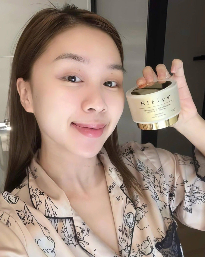 Kem Đêm Eirlys Alpha-Melight 50ml – Bí Quyết Chăm Sóc Da Mềm Mịn, Rạng Rỡ
